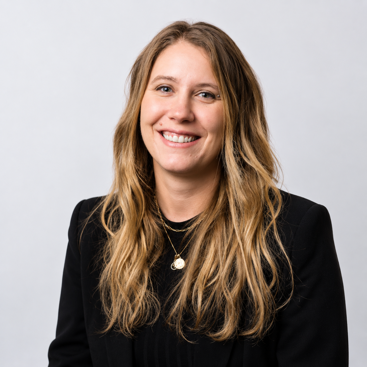 Jennifer — SOCIAL MEDIA, DESIGN