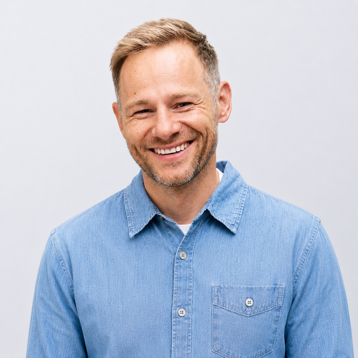 Martin — GEO, SOCIAL MEDIA